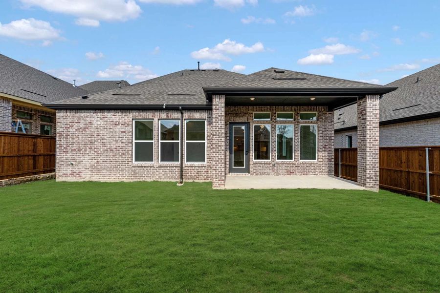 Rear Exterior Design Representative Photo