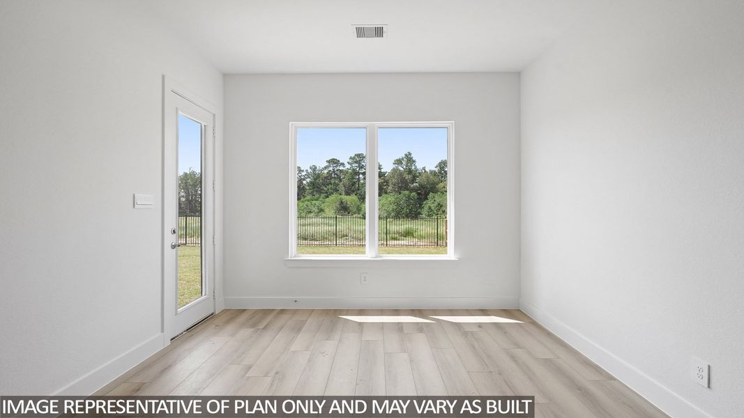 Spacious, unfurnished interior of a new home in Hills of Westlake, Conroe (Image 14).