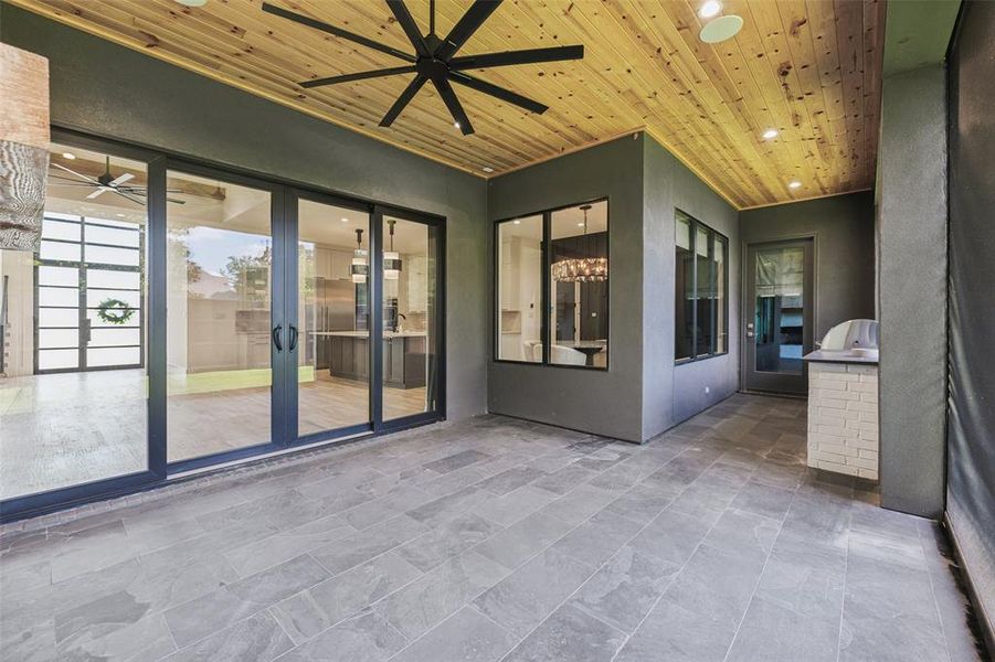 View of patio / terrace featuring ceiling fan