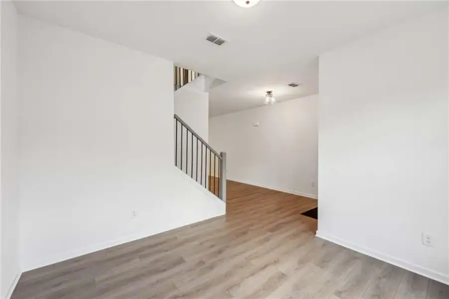 Spacious, unfurnished interior of a new home in Langston Reserve, Cartersville (Image 12).