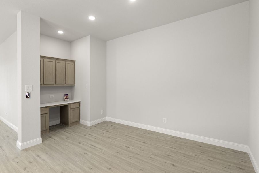 Spacious, unfurnished interior of a new home in Elevon, Lavon (Image 21). Spacious, unfurnished interior of a new home in Elevon, Lavon (Image 21).