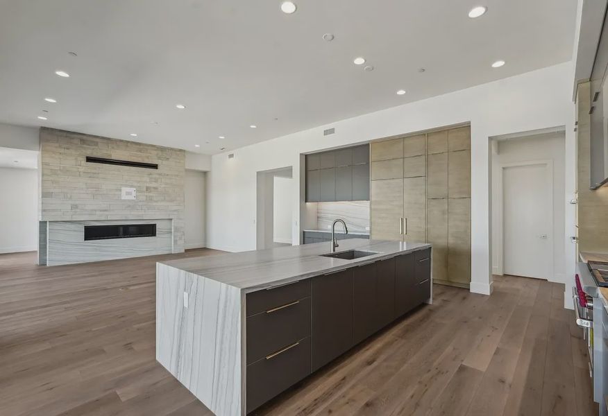 Great Room - 22 of 36