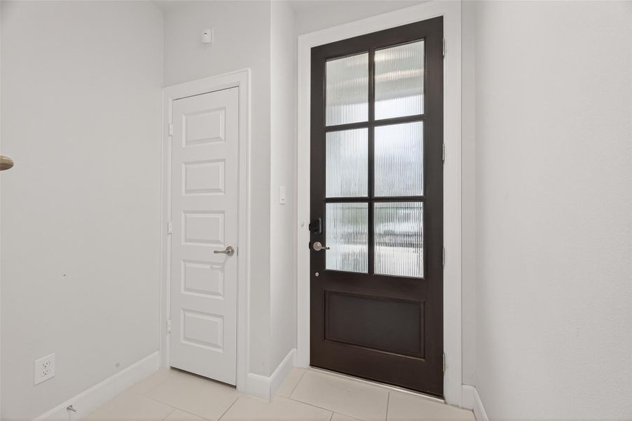 Spacious, unfurnished interior of a new home in The Corner At Buffalo Pointe, Houston (Image 20).