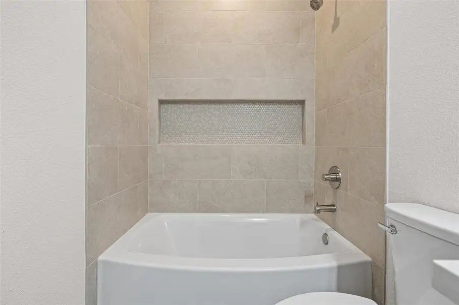 Image 33 of a home in .