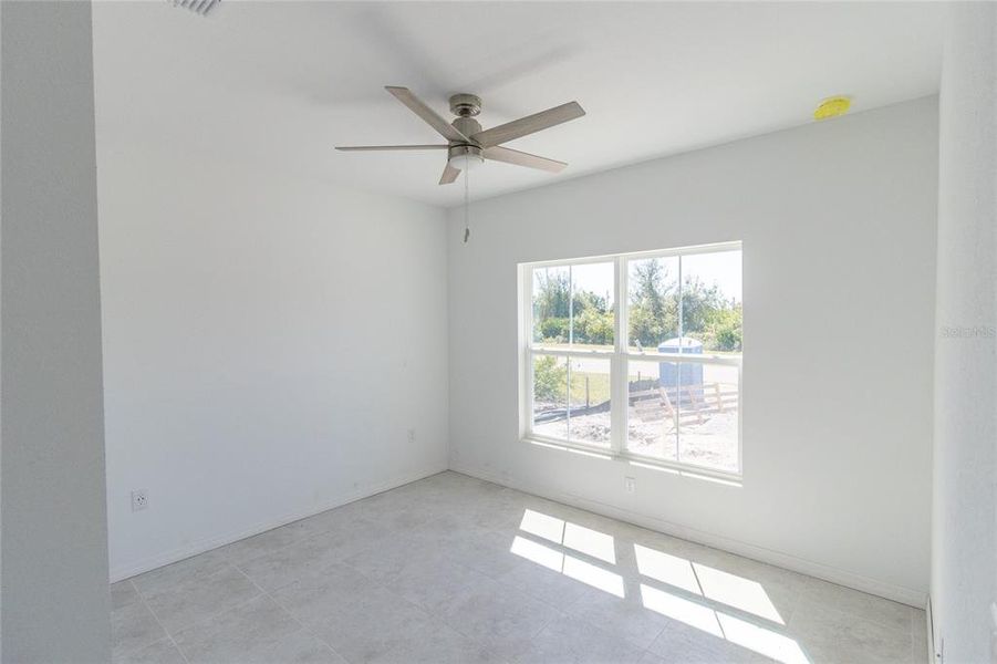 Spacious, unfurnished interior of a new home in , Rotonda West (Image 16).