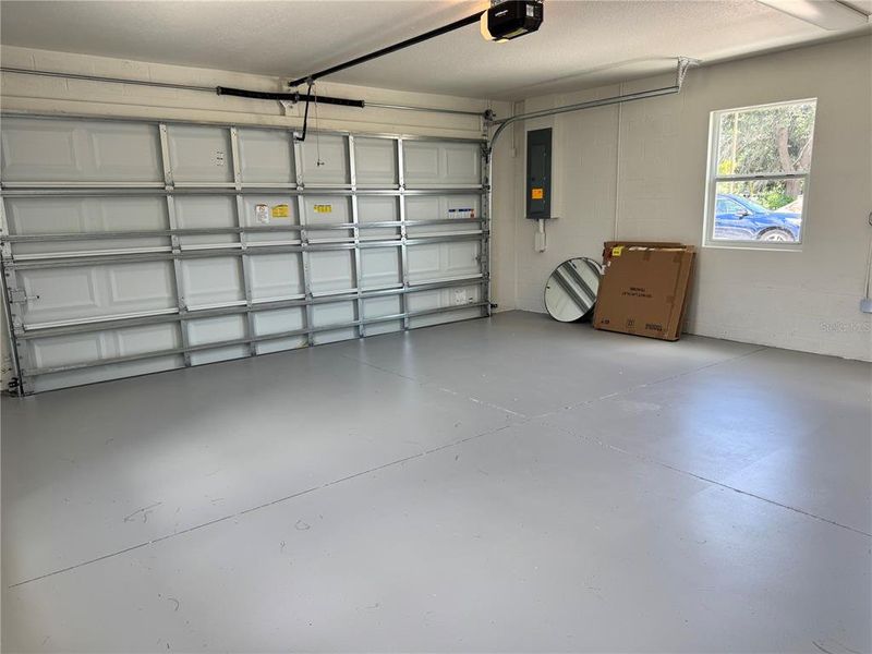 Spacious, unfurnished interior of a new home in , Zephyrhills (Image 57). Spacious, unfurnished interior of a new home in , Zephyrhills (Image 57).