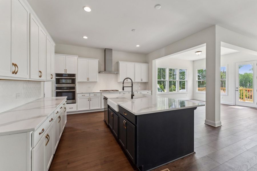 6- HHHunt Homes Mason Kitchen and Morning Room