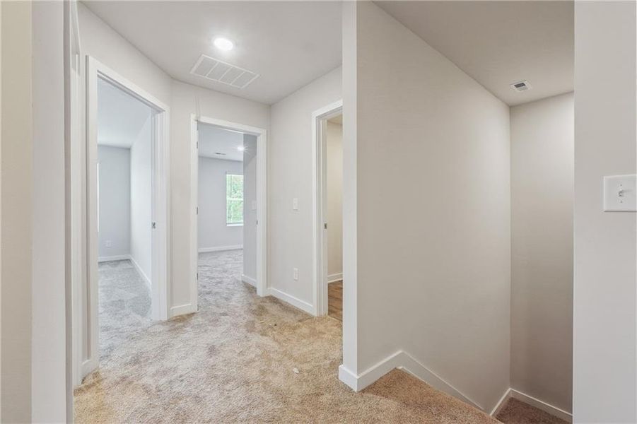 Spacious, unfurnished interior of a new home in Concord Oaks, Powder Springs (Image 8).