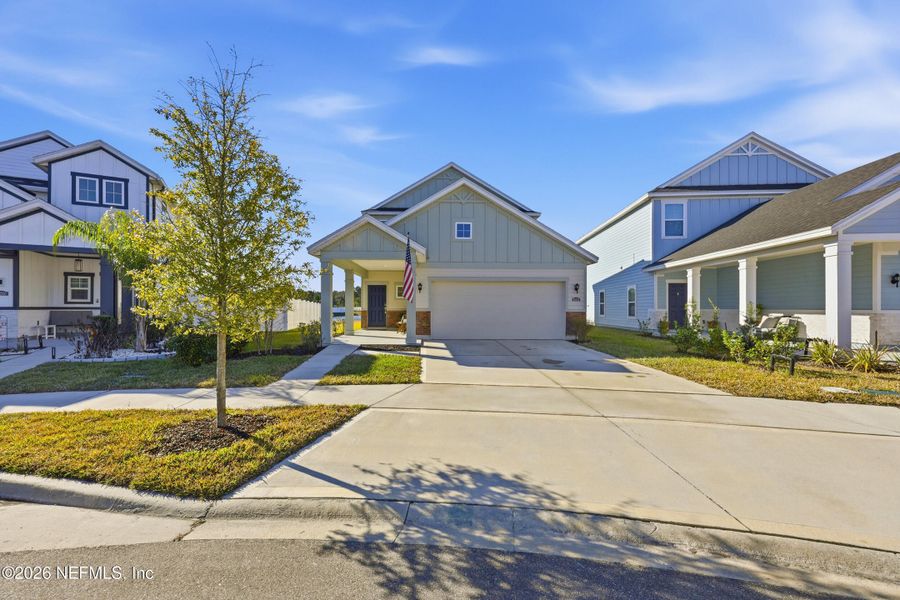 Front exterior of a new home in , Fernandina Beach, FL, highlighting curb appeal (Image 25).