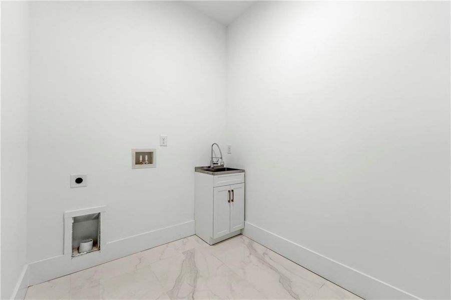 Image 43 of a home in .