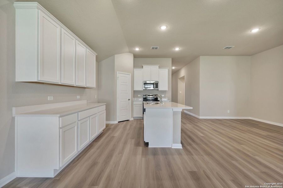 Spacious, unfurnished interior of a new home in Greenspoint Heights, Seguin (Image 13). Spacious, unfurnished interior of a new home in Greenspoint Heights, Seguin (Image 13).