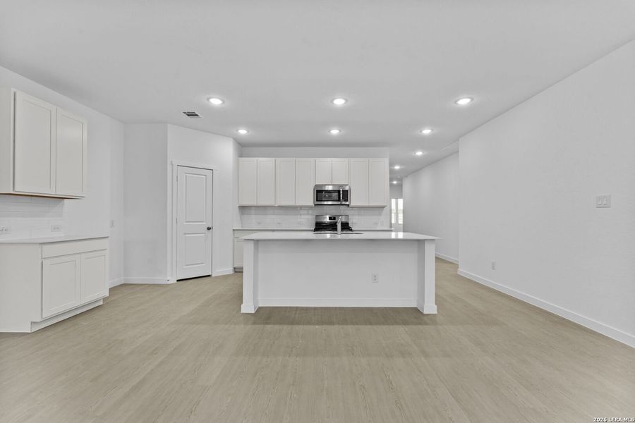 Furnished interior view inside a new home in Grace Valley, Cibolo (Image 4).