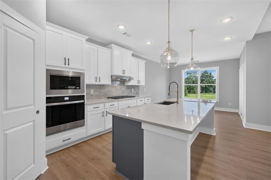 Furnished interior view inside a new home in , Gainesville (Image 9).