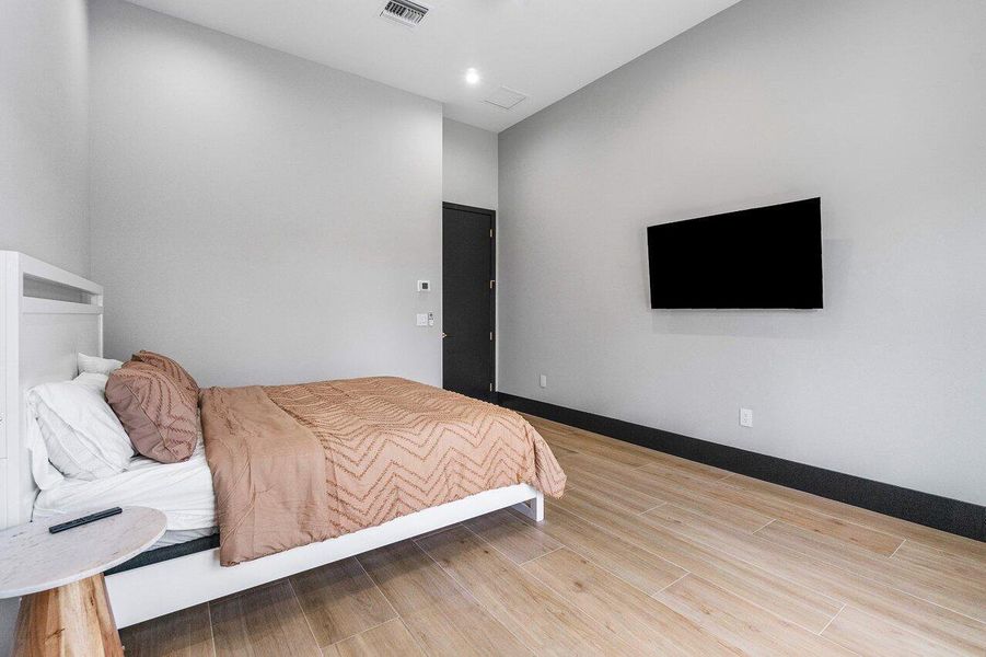 Furnished interior view inside a new home in , Juno Beach (Image 13).