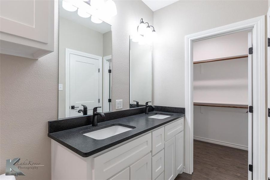Furnished interior view inside a new home in , Abilene (Image 9).