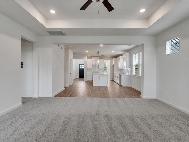 Spacious, unfurnished interior of a new home in Ashland, Houston (Image 19).