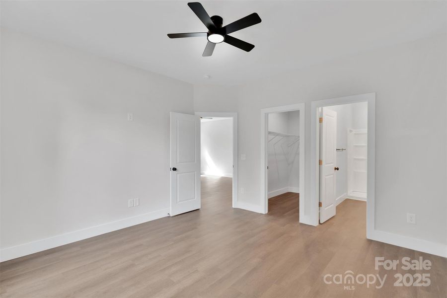 Spacious, unfurnished interior of a new home in , Bessemer City (Image 9).