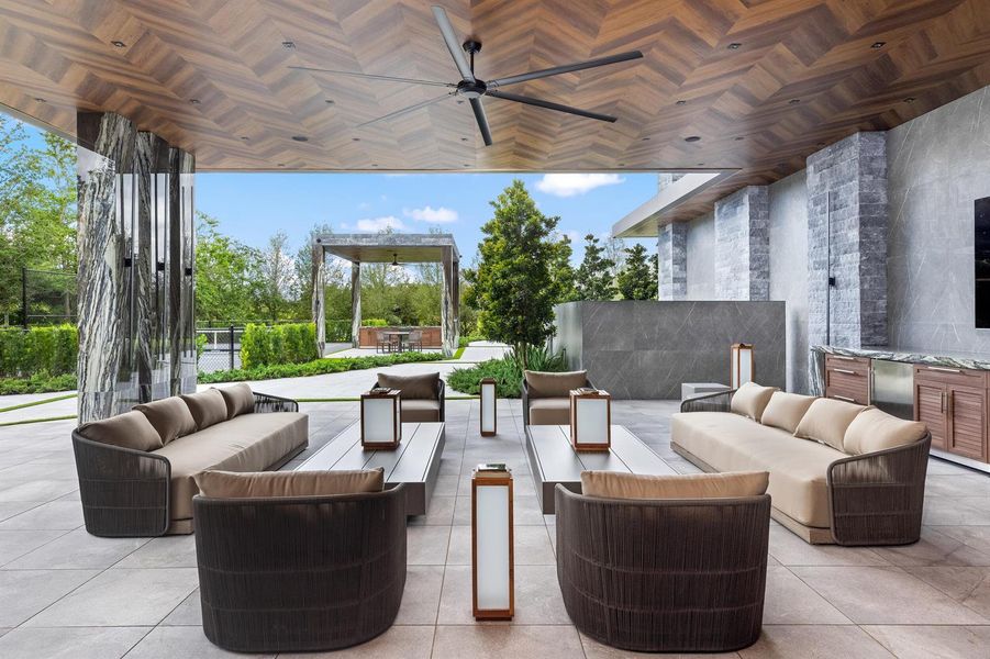 Outdoor Lounge