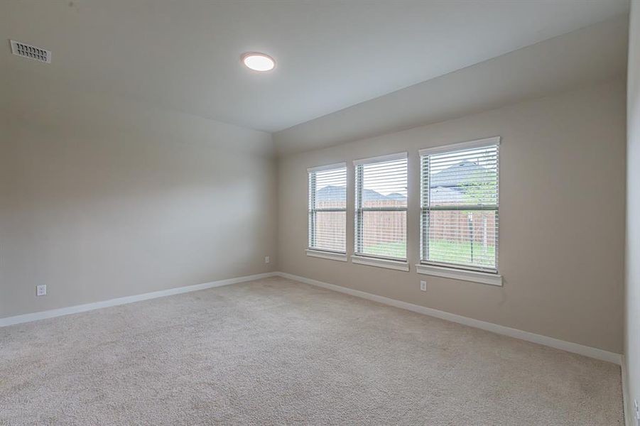 Spacious, unfurnished interior of a new home in Elevon, Lavon (Image 14).