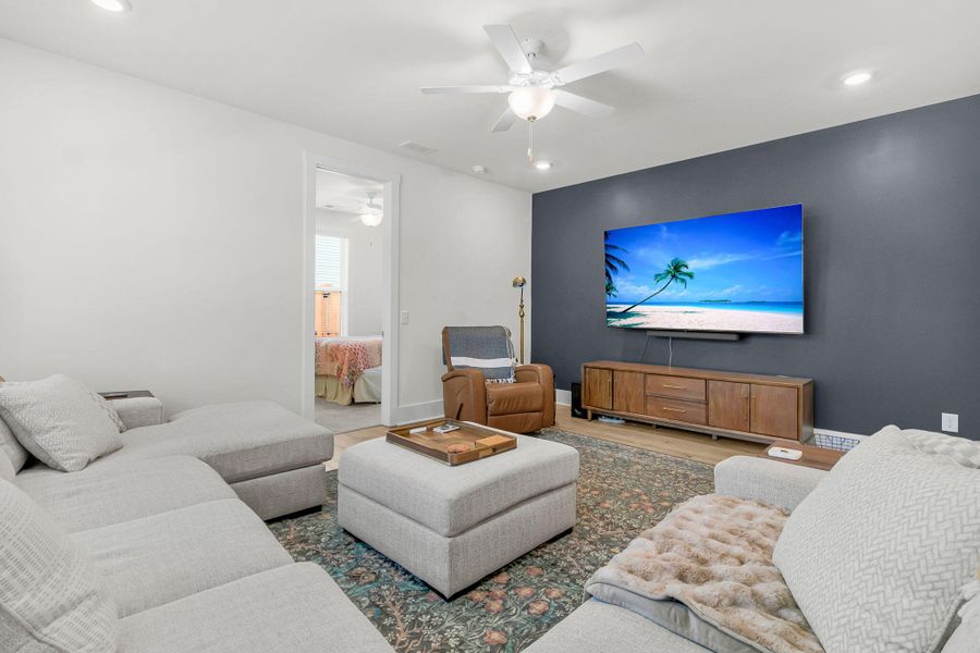 Furnished interior view inside a new home in , Ravenel (Image 17).