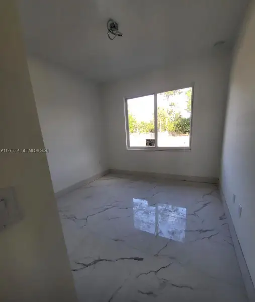 Image 14 of a home in .