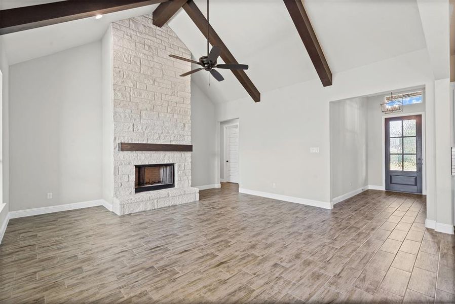 Spacious, unfurnished interior of a new home in , Weatherford (Image 19). Spacious, unfurnished interior of a new home in , Weatherford (Image 19).