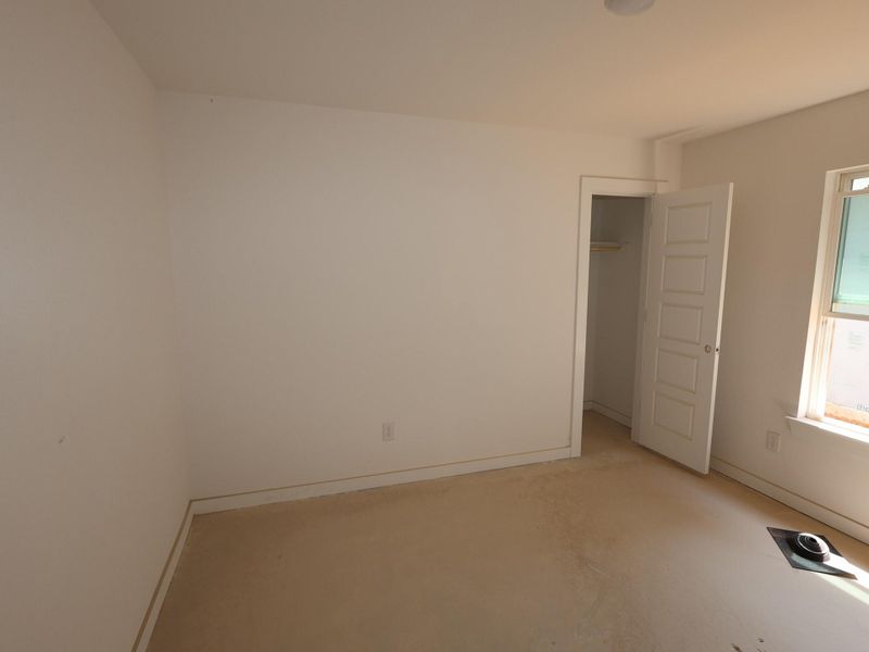 Spacious, unfurnished interior of a new home in Summerview, Fulshear (Image 21).