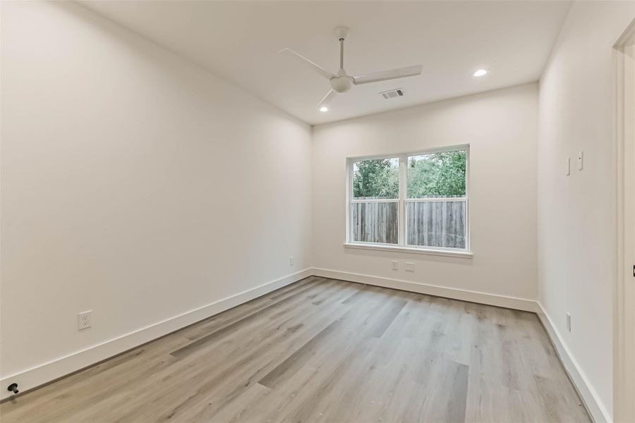 Spacious, unfurnished interior of a new home in , Houston (Image 26).