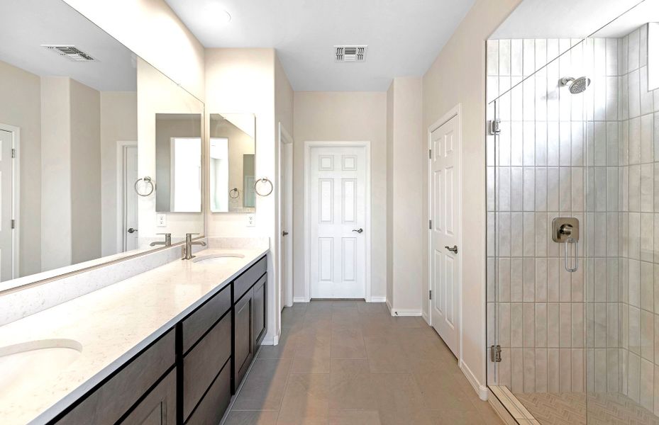 Furnished interior view inside a new home in Vistoso Canyon Estates, Oro Valley (Image 9).