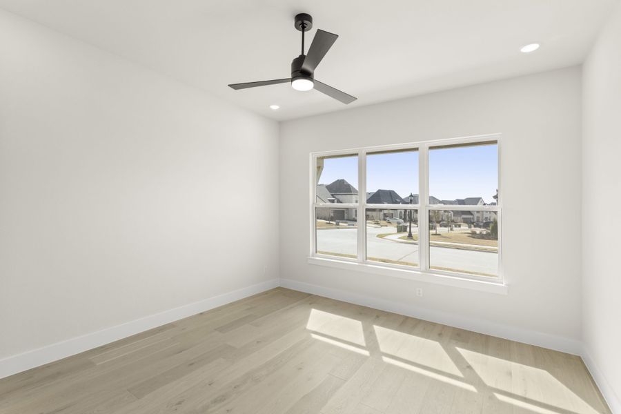 Spacious, unfurnished interior of a new home in StarView, Prosper (Image 48).