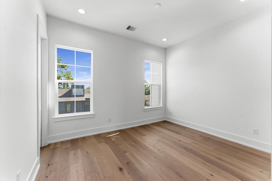 *Previous project by TOMO Homes, selections and floor plans may vary.* *Previous project by TOMO Homes, selections and floor plans may vary.*