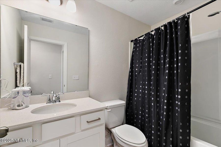 Furnished interior view inside a new home in , Jacksonville (Image 7).