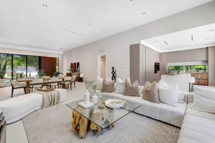 Furnished interior view inside a new home in , Pinecrest (Image 48). Furnished interior view inside a new home in , Pinecrest (Image 48).