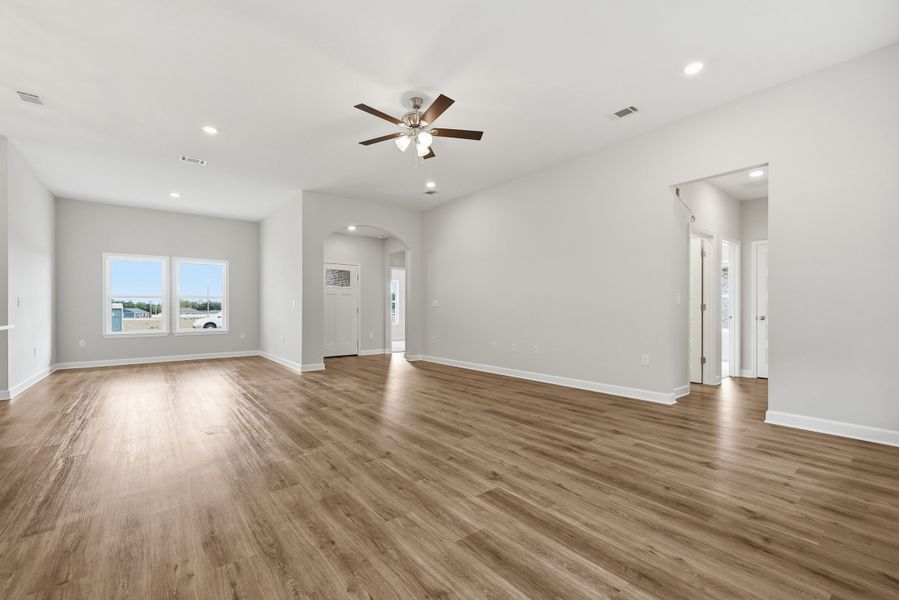 Spacious, unfurnished interior of a new home in Southern Charm, Crestview (Image 24).