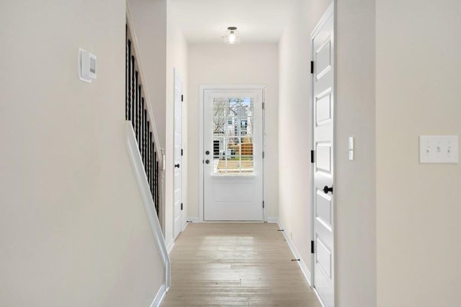 Spacious, unfurnished interior of a new home in Fair Oak, Calhoun (Image 30).