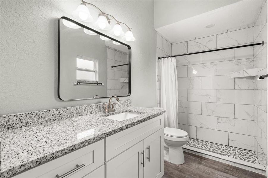 Furnished interior view inside a new home in , Avon Park (Image 31).