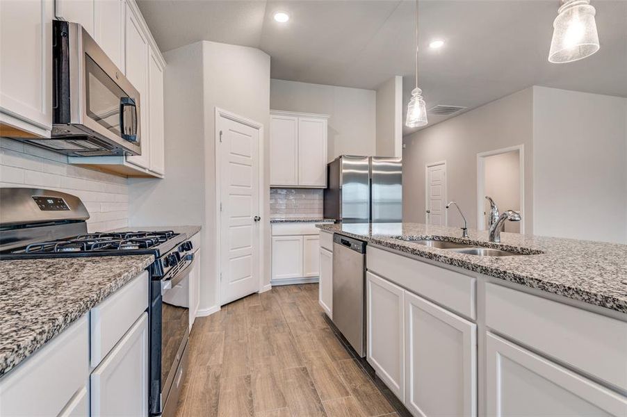 Furnished interior view inside a new home in , Fort Worth (Image 8).