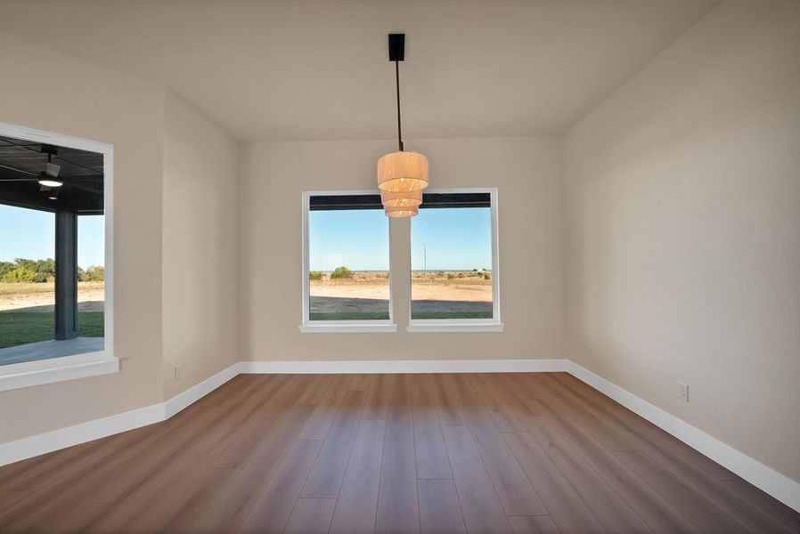 Spacious, unfurnished interior of a new home in , Weatherford (Image 34).