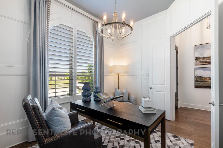 Furnished interior view inside a new home in 6 Creeks at Waterridge, Kyle (Image 18).