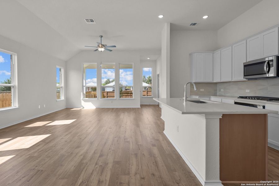 Image 21 of a home in Sunflower Ridge. Image 21 of a home in Sunflower Ridge.