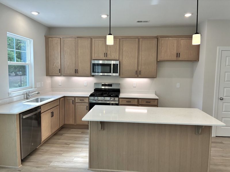 Furnished interior view inside a new home in Holly Ridge, Greenville (Image 7). Furnished interior view inside a new home in Holly Ridge, Greenville (Image 7).