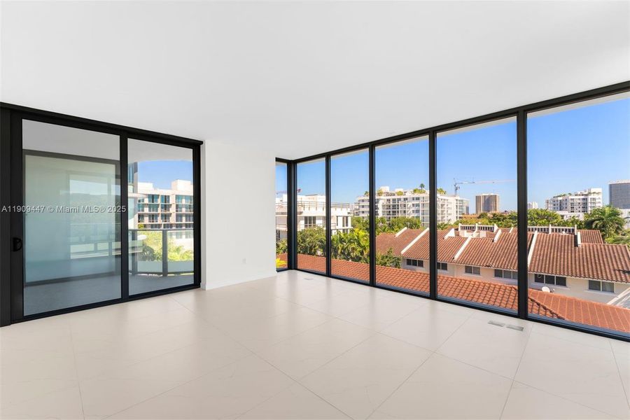 Image 30 of a home in Alana Bay Harbor Islands. Image 30 of a home in Alana Bay Harbor Islands.