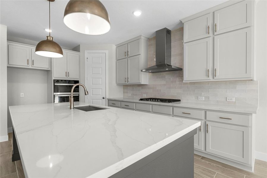 Representative image. Features, selections and colors may vary.