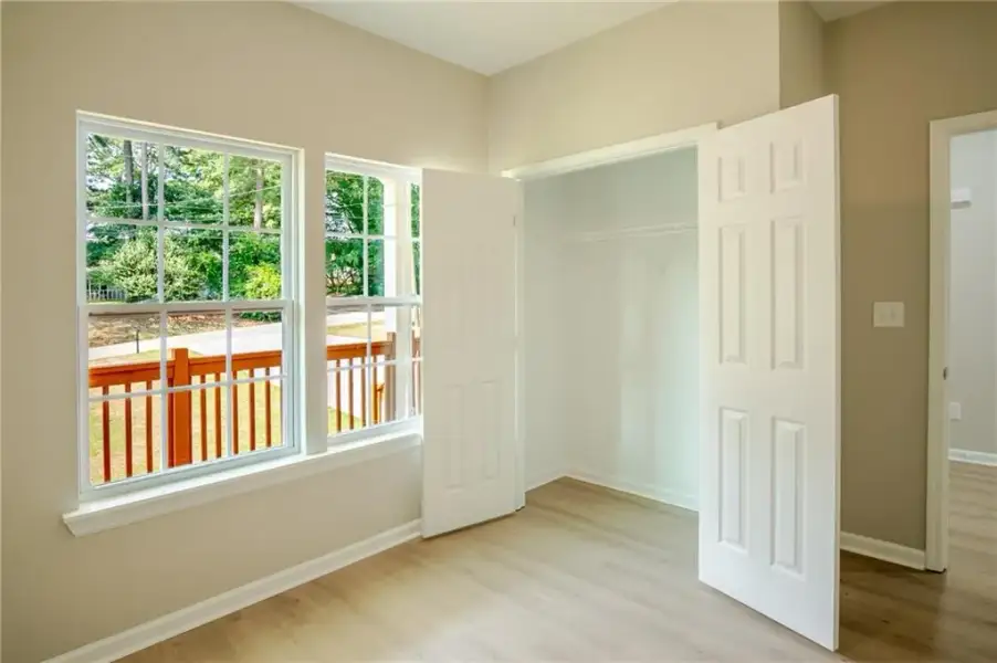 Spacious, unfurnished interior of a new home in , Stockbridge (Image 20).