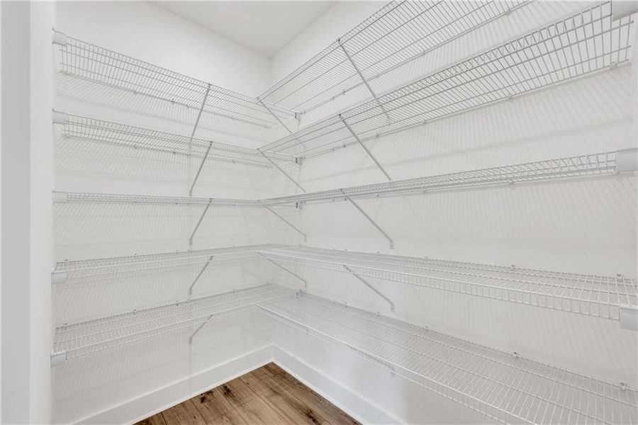 Spacious, unfurnished interior of a new home in , Suwanee (Image 24).