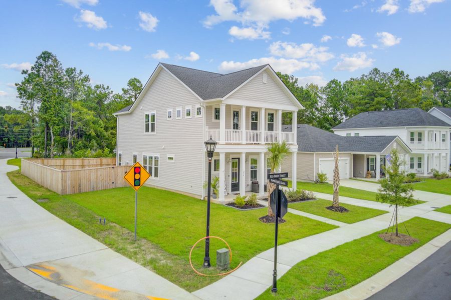 Image 62 of a home in Limehouse Village: Row Collection.