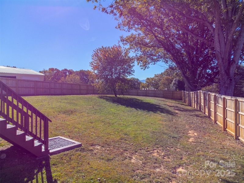 Natural landscape and outdoor views near in Canton (Image 31). Natural landscape and outdoor views near in Canton (Image 31).