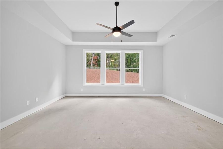 Spacious, unfurnished interior of a new home in , Gainesville (Image 17).
