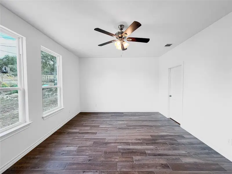 Spacious, unfurnished interior of a new home in , Canyon Lake (Image 10). Spacious, unfurnished interior of a new home in , Canyon Lake (Image 10).