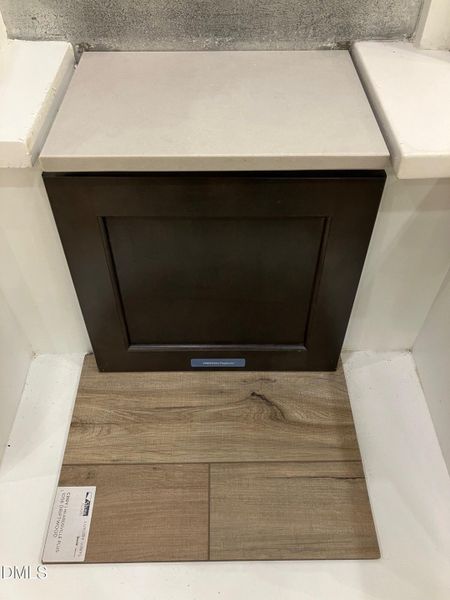 1 OVS FM - Kitchen Island Photo